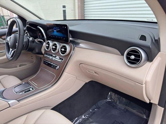 2022 Mercedes-Benz GLC SUV