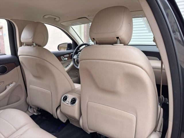 2022 Mercedes-Benz GLC SUV