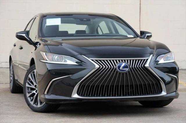 2021 Lexus ES 300h 300h