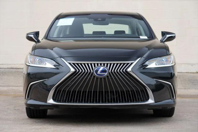 2021 Lexus ES 300h 300h