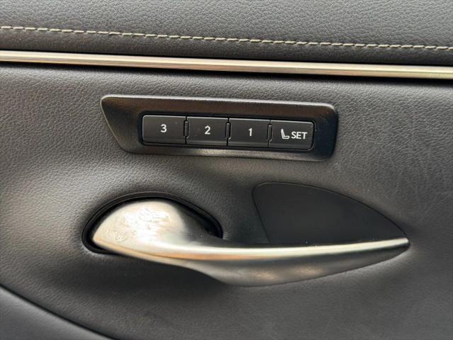 2021 Lexus ES 300h 300h