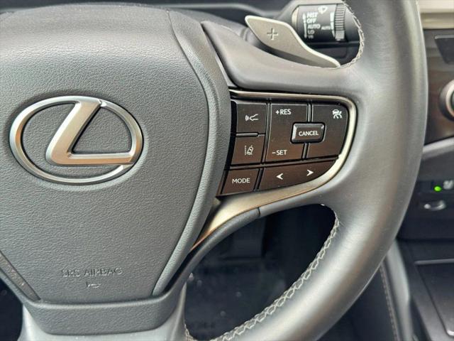 2021 Lexus ES 300h 300h