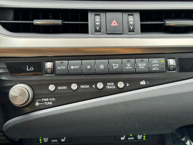 2021 Lexus ES 300h 300h