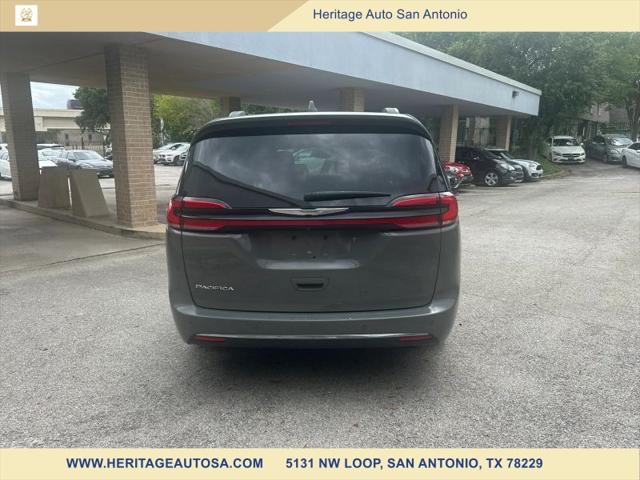 2022 Chrysler Pacifica Touring L