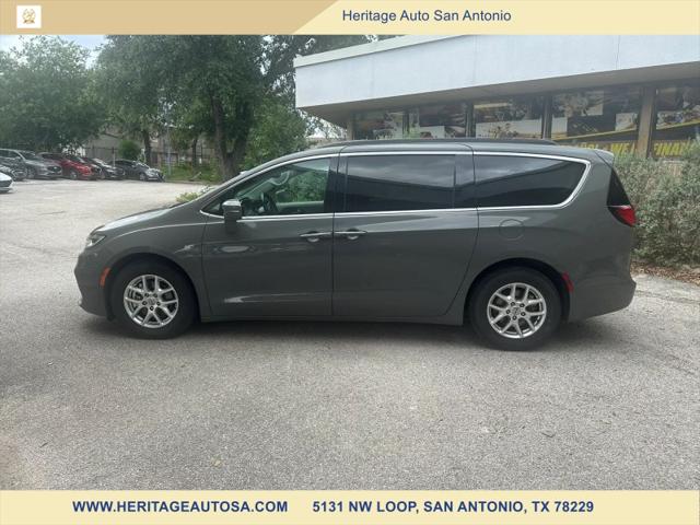 2022 Chrysler Pacifica Touring L