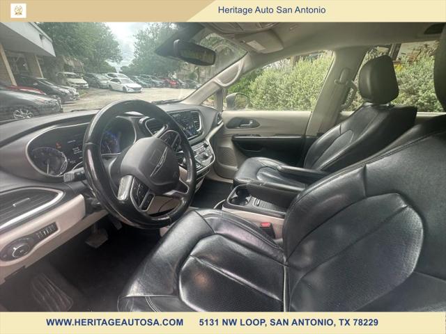2022 Chrysler Pacifica Touring L