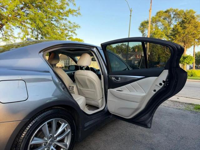 2015 INFINITI Q50 Premium