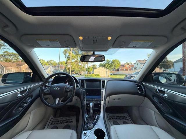2015 INFINITI Q50 Premium