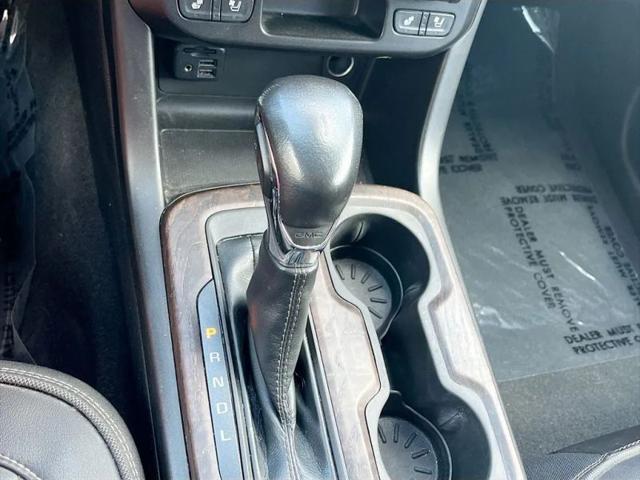 2022 GMC Canyon 4WD Crew Cab Short Box Denali