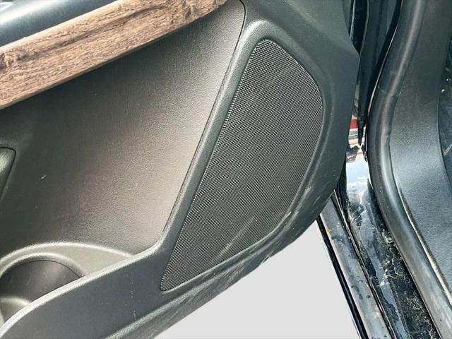2022 GMC Canyon 4WD Crew Cab Short Box Denali