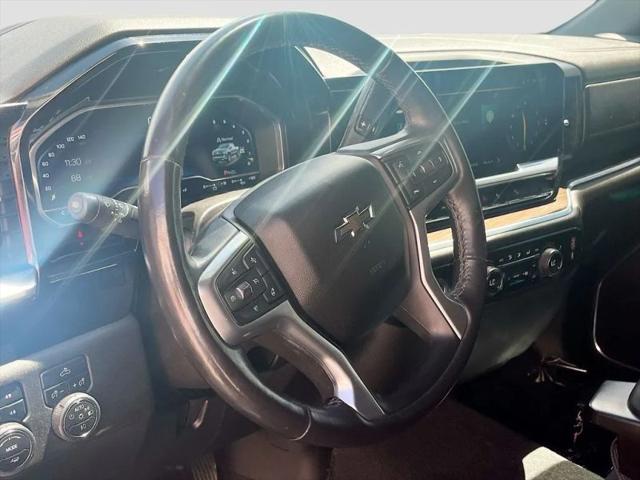2022 Chevrolet Silverado 1500 4WD Crew Cab Short Bed RST