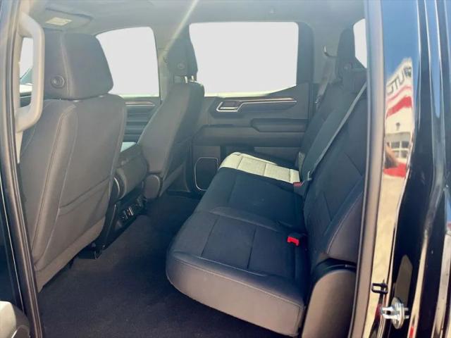 2022 Chevrolet Silverado 1500 4WD Crew Cab Short Bed RST