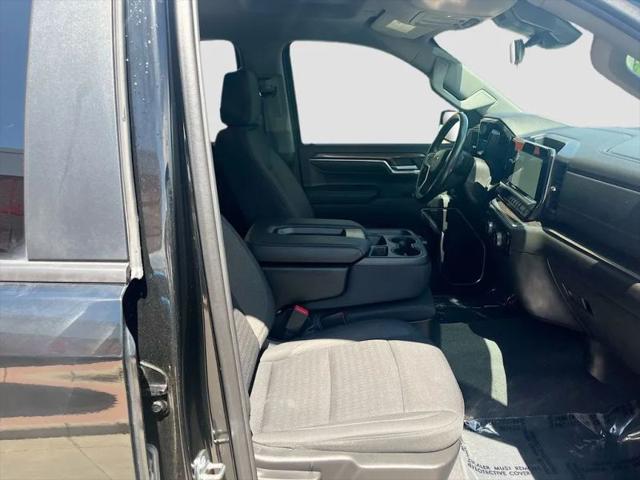 2022 Chevrolet Silverado 1500 4WD Crew Cab Short Bed RST