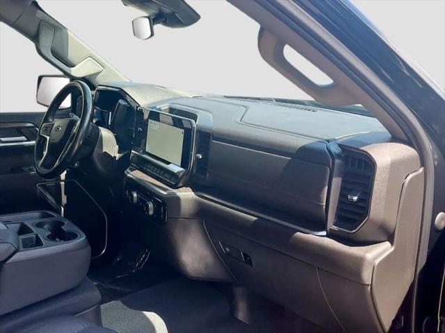 2022 Chevrolet Silverado 1500 4WD Crew Cab Short Bed RST