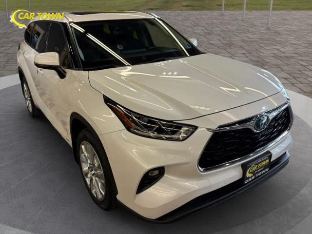2022 Toyota Highlander Hybrid Limited