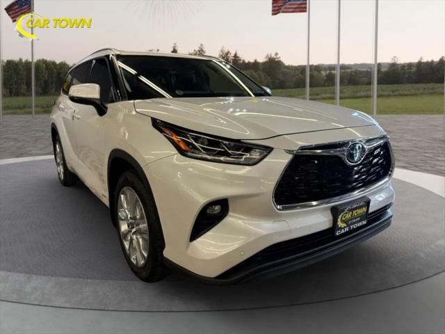 2022 Toyota Highlander Hybrid Limited