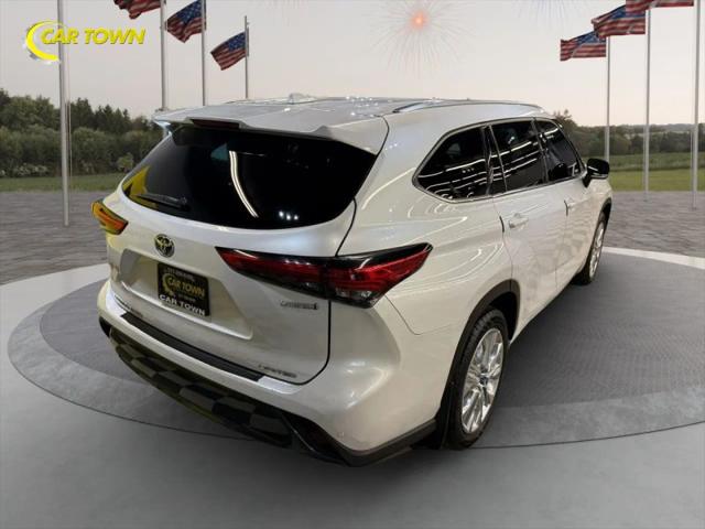 2022 Toyota Highlander Hybrid Limited