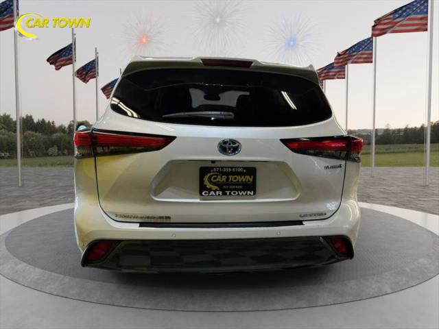 2022 Toyota Highlander Hybrid Limited