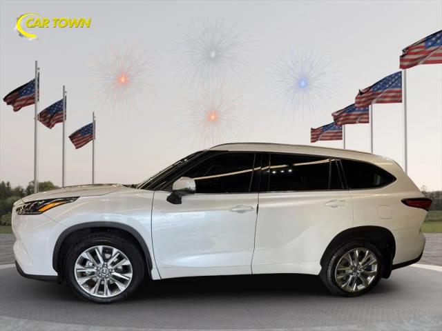 2022 Toyota Highlander Hybrid Limited