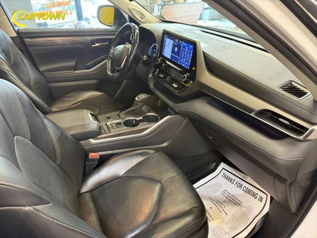 2022 Toyota Highlander Hybrid Limited
