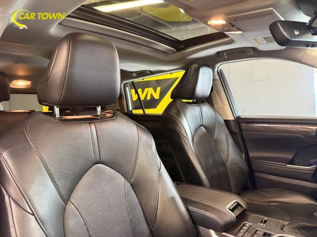 2022 Toyota Highlander Hybrid Limited