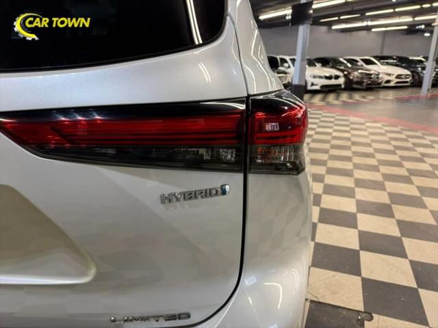 2022 Toyota Highlander Hybrid Limited