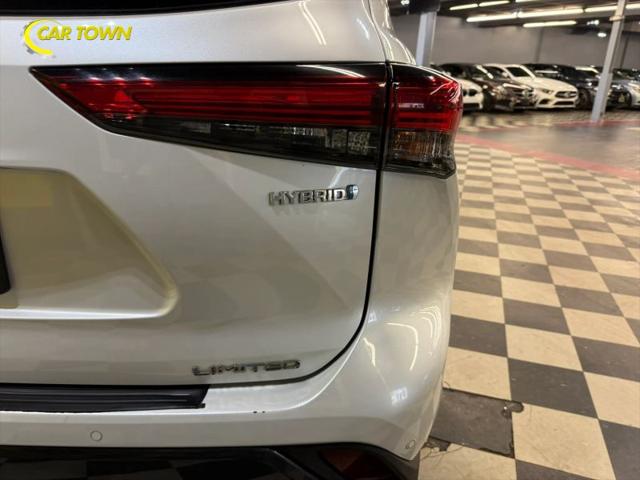 2022 Toyota Highlander Hybrid Limited