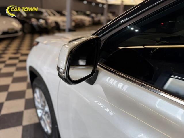 2022 Toyota Highlander Hybrid Limited