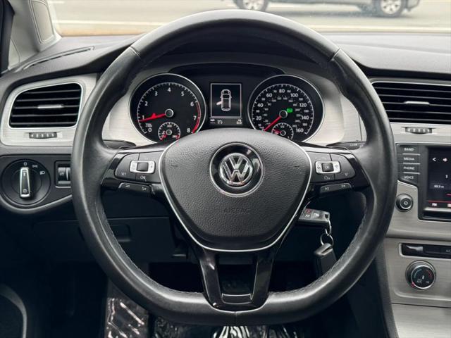2016 Volkswagen Golf TSI S 4-Door