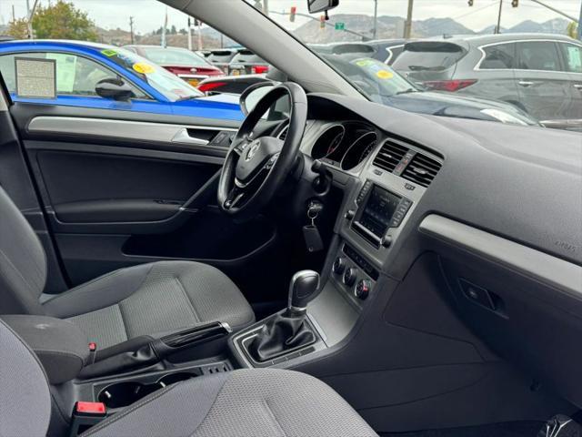 2016 Volkswagen Golf TSI S 4-Door
