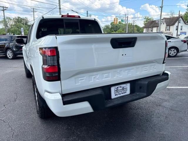 2022 Nissan Frontier Crew Cab SV 4x4