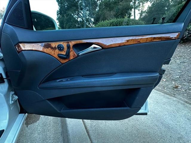 2005 Mercedes-Benz E 320 E 320