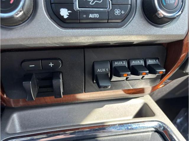 2015 Ford F-350 LARIAT
