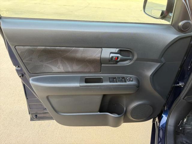 2013 Scion xB 10 Series