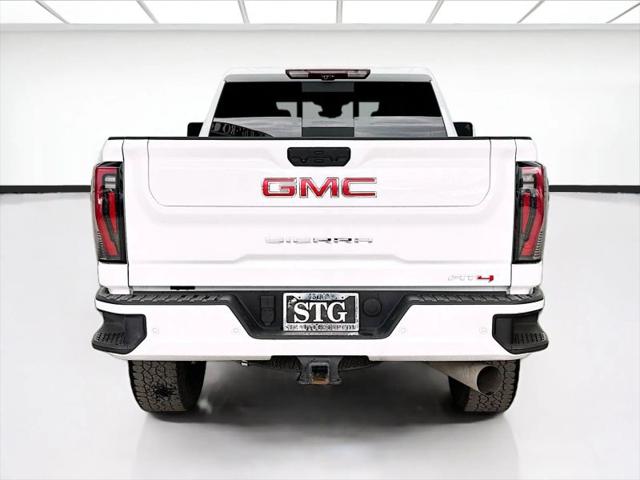 2025 GMC Sierra 3500HD 4WD Crew Cab Standard Bed AT4