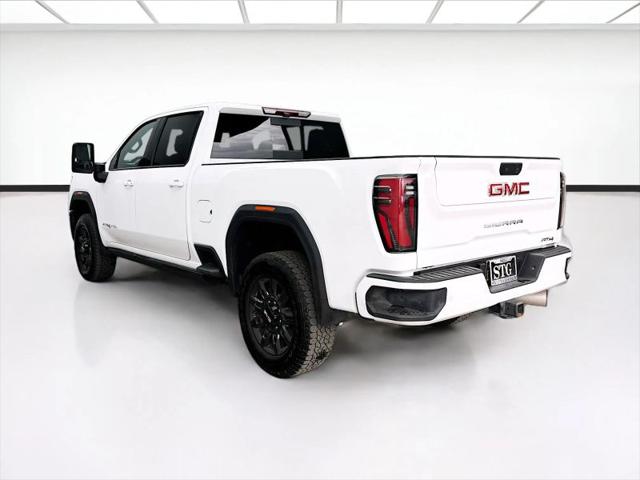 2025 GMC Sierra 3500HD 4WD Crew Cab Standard Bed AT4