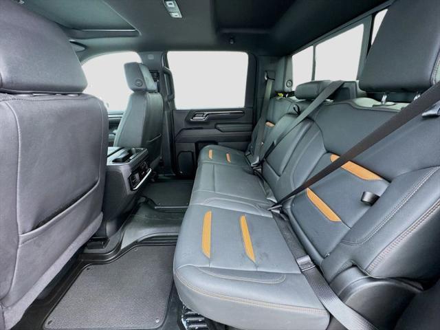 2025 GMC Sierra 3500HD 4WD Crew Cab Standard Bed AT4