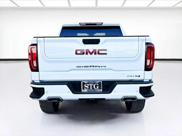 2025 GMC Sierra 1500 4WD Crew Cab Short Box AT4