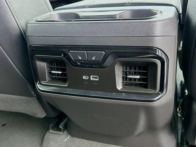 2025 GMC Sierra 1500 4WD Crew Cab Short Box AT4