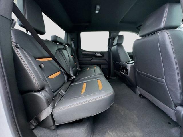 2025 GMC Sierra 1500 4WD Crew Cab Short Box AT4