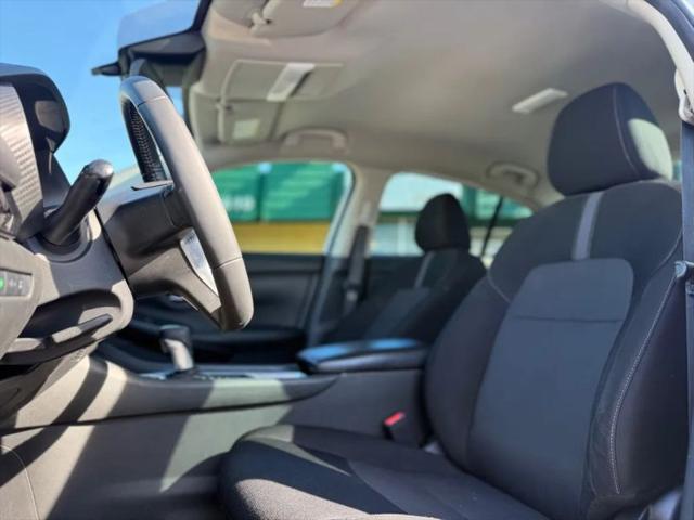 2023 Nissan Sentra SV Xtronic CVT