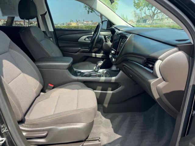 2021 Chevrolet Traverse AWD LT Cloth