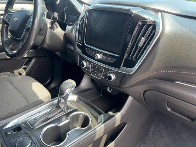 2021 Chevrolet Traverse AWD LT Cloth