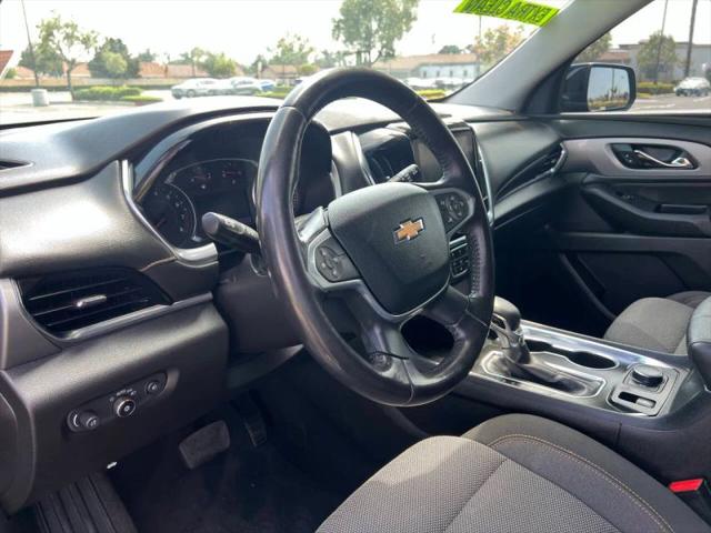 2021 Chevrolet Traverse AWD LT Cloth