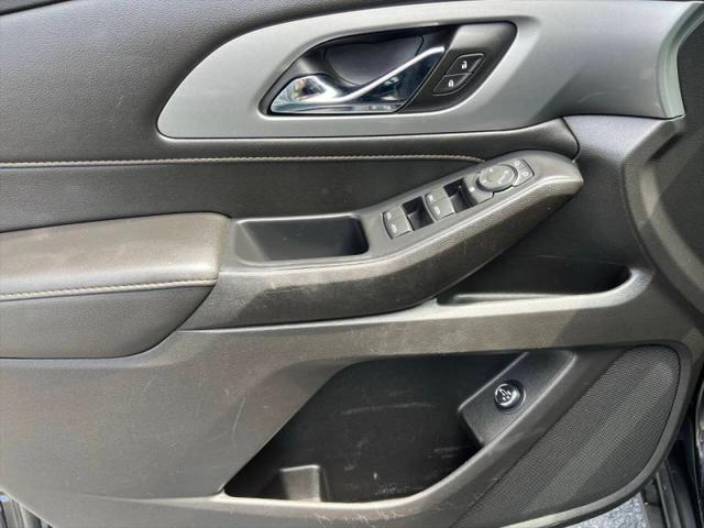 2021 Chevrolet Traverse AWD LT Cloth
