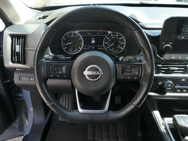 2022 Nissan Pathfinder SL 2WD