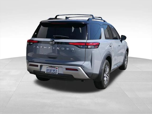 2022 Nissan Pathfinder SL 2WD