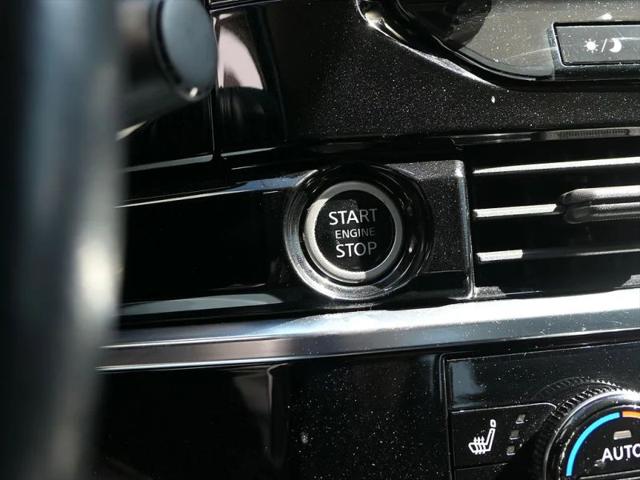 2022 Nissan Pathfinder SL 2WD