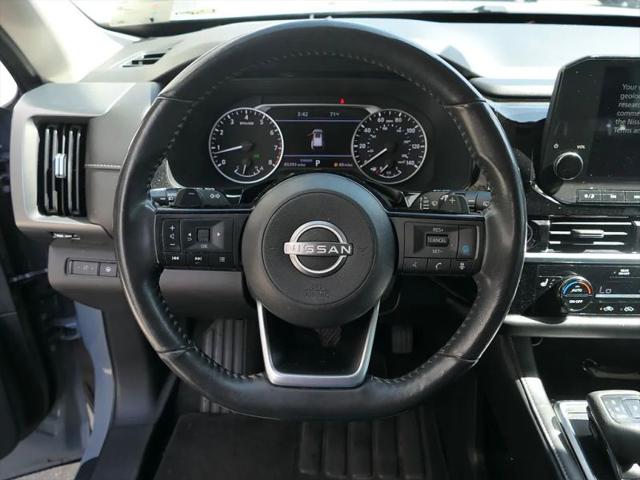 2022 Nissan Pathfinder SL 2WD