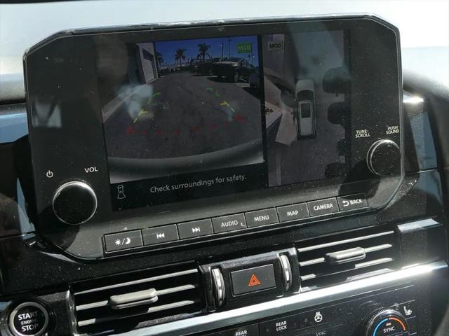 2022 Nissan Pathfinder SL 2WD